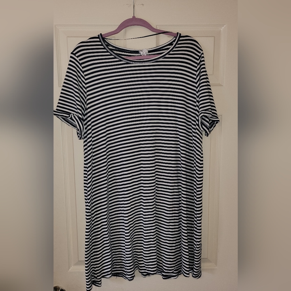 Stripe Dark Blue and White t-shirt dress